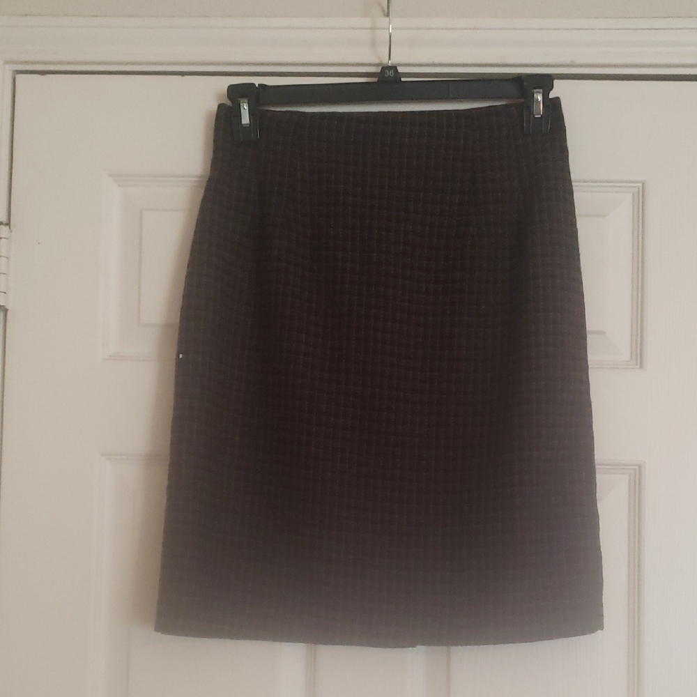 Wool Plaid Knee Lenght Skirt